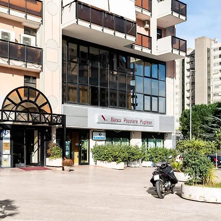 Nicol House Luxury In By Barbarhouse