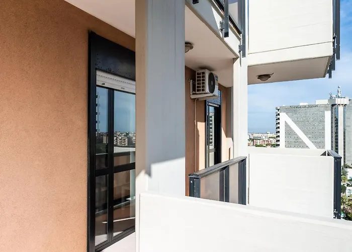 Nicol House Luxury In By Barbarhouse *